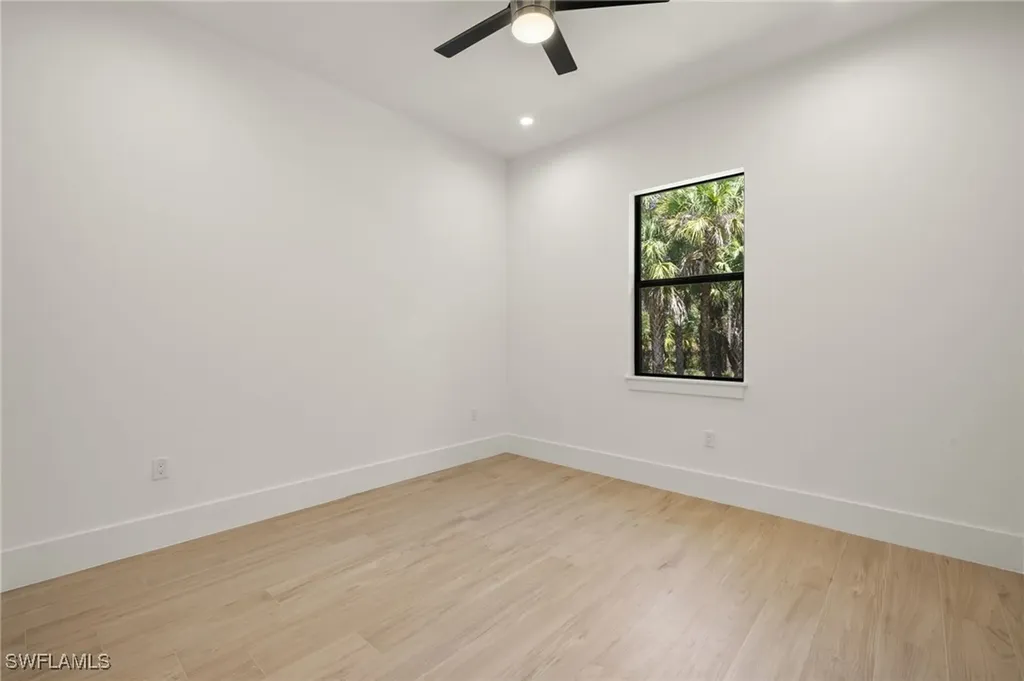 1587 Golden Gate Boulevard W Naples FL 34120