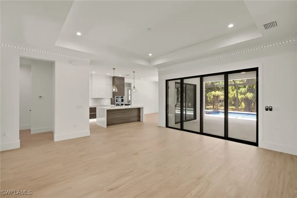 1587 Golden Gate Boulevard W Naples FL 34120