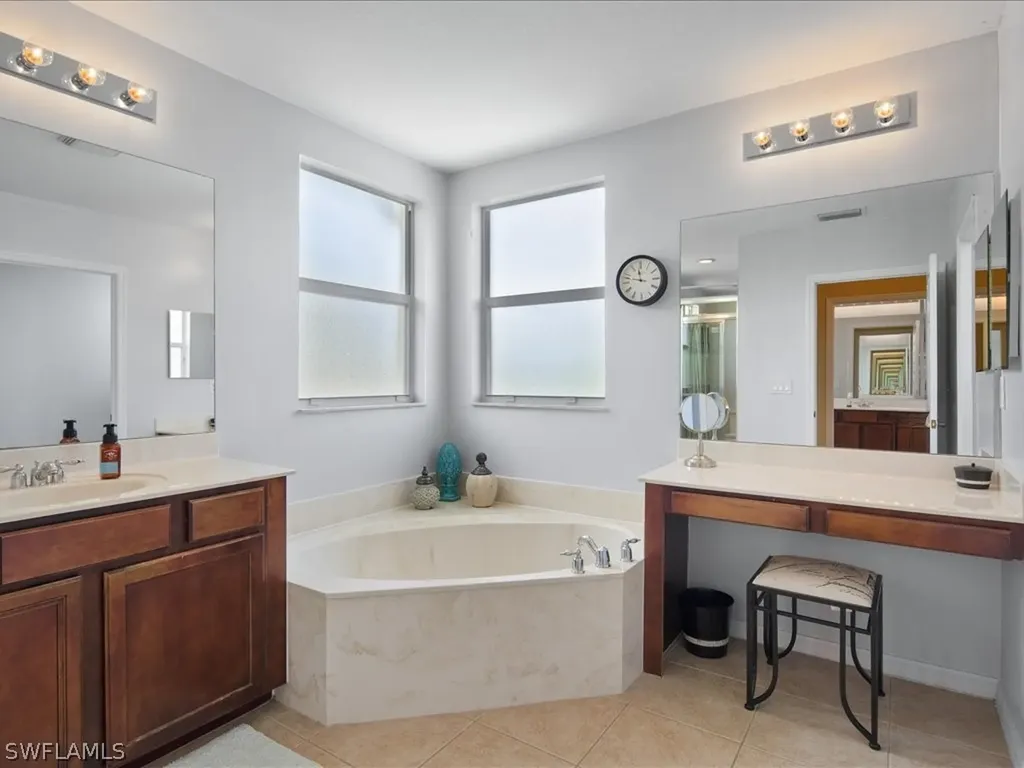 1730 Birdie Drive Naples FL 34120