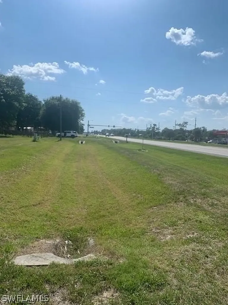 21390 Palm Beach Boulevard Alva FL 33920