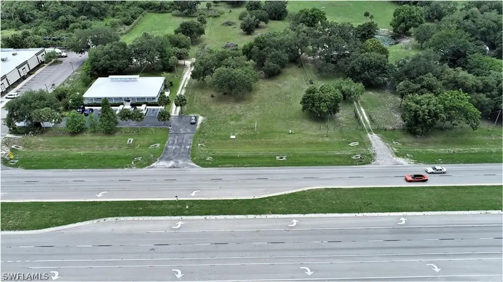 21390 Palm Beach Boulevard Alva FL 33920