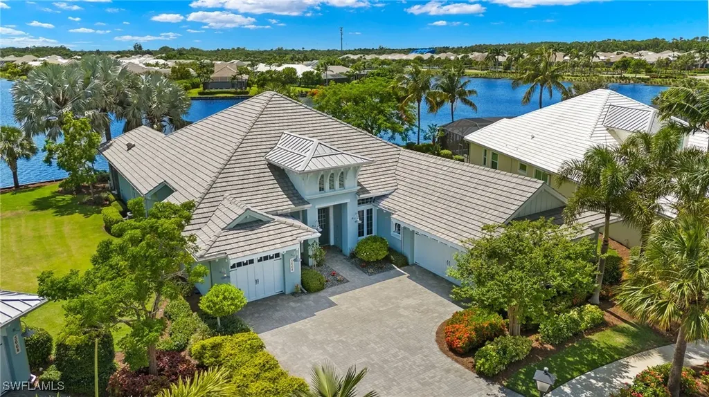 5668 Barbuda Lane Naples FL 34113