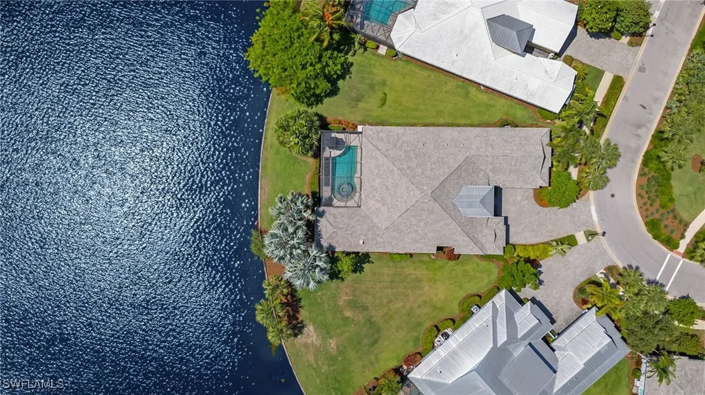 5668 Barbuda Lane Naples FL 34113