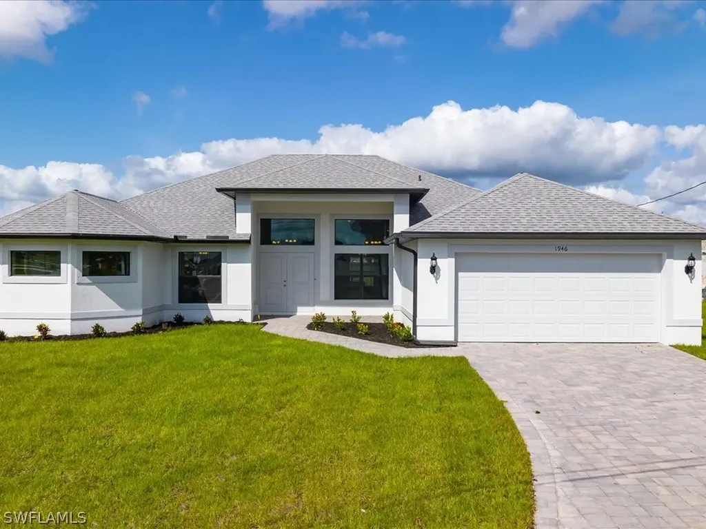 1946 SW 2nd Place Cape Coral FL 33991