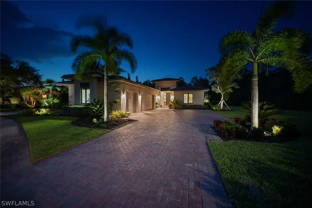 16826 Cabreo Drive Naples FL 34110