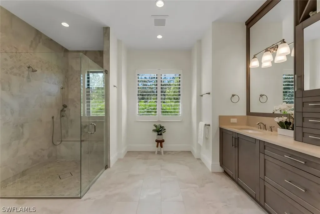 16826 Cabreo Drive Naples FL 34110