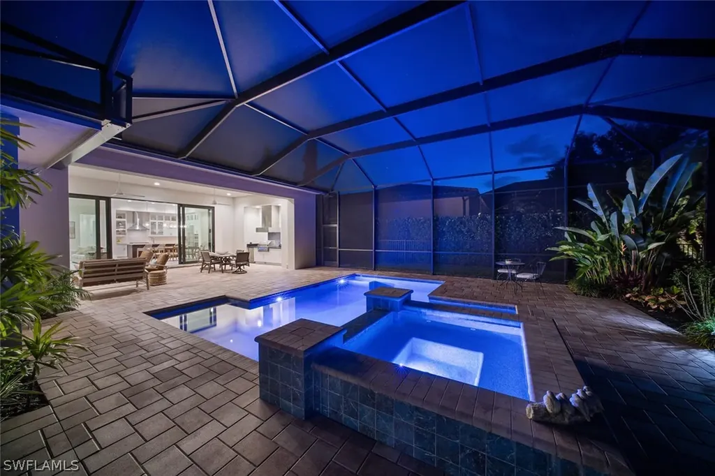 16826 Cabreo Drive Naples FL 34110