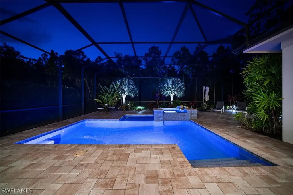 16826 Cabreo Drive Naples FL 34110