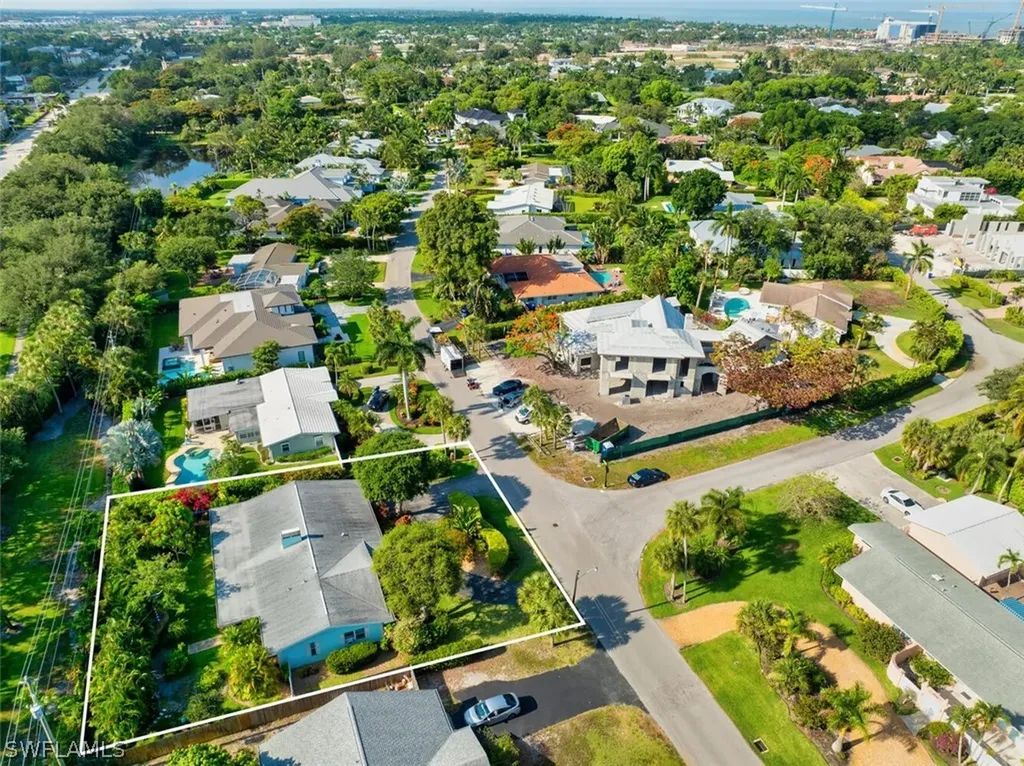 1600 Mandarin Road Naples FL 34102