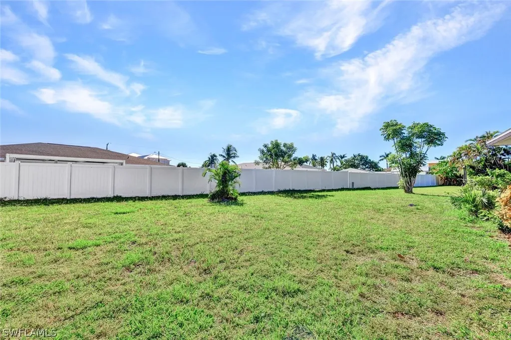 3711 SE 21st Avenue Cape Coral FL 33904
