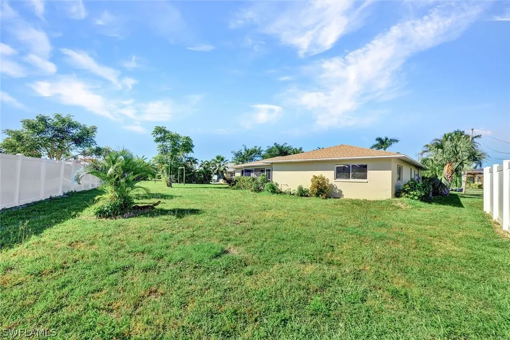3711 SE 21st Avenue Cape Coral FL 33904