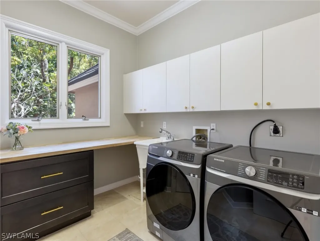 2255 Troon Court Sanibel FL 33957