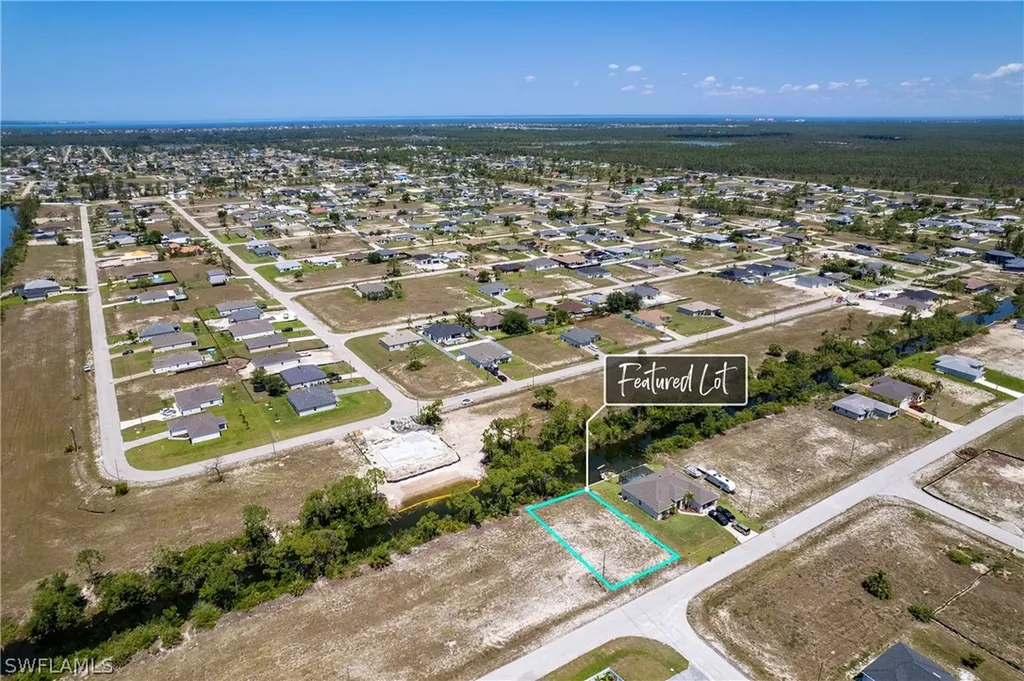 2716 NW 17th Place Cape Coral FL 33993
