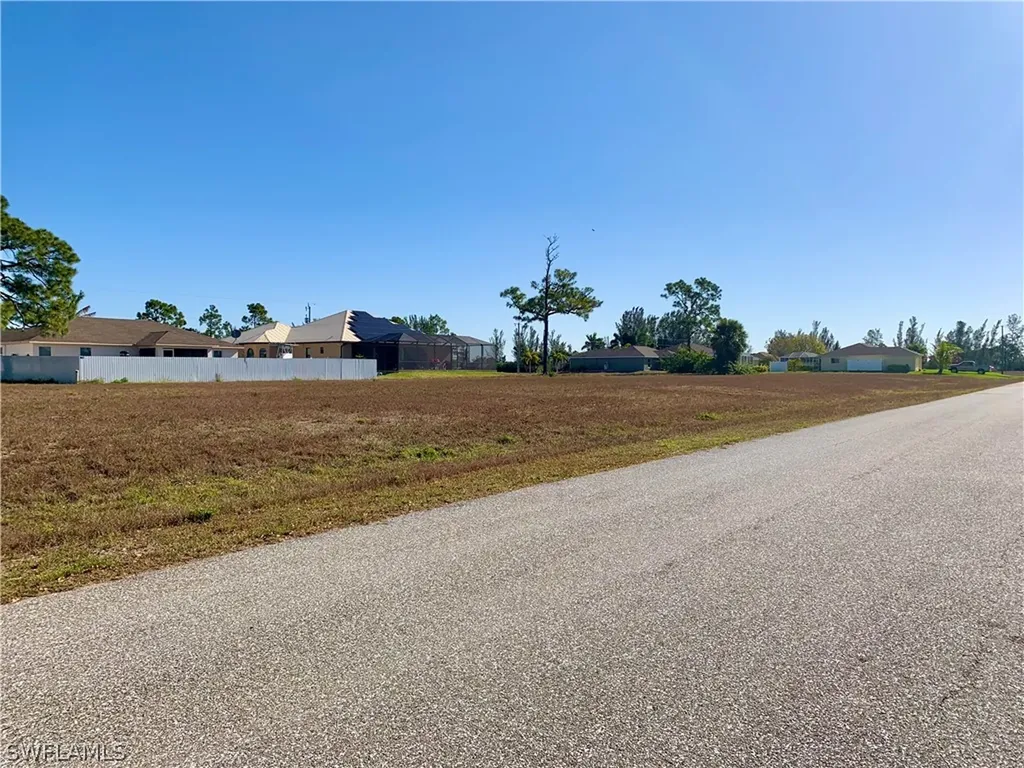 2307 NW 25th Lane Cape Coral FL 33993