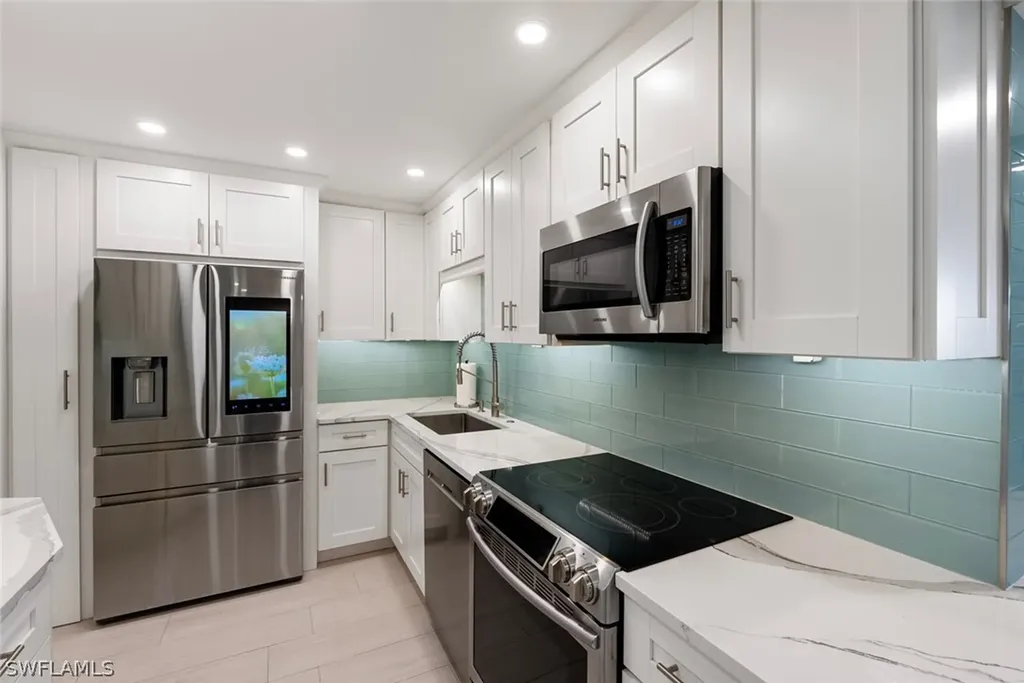 4005 Gulf Shore Boulevard N Naples FL 34103