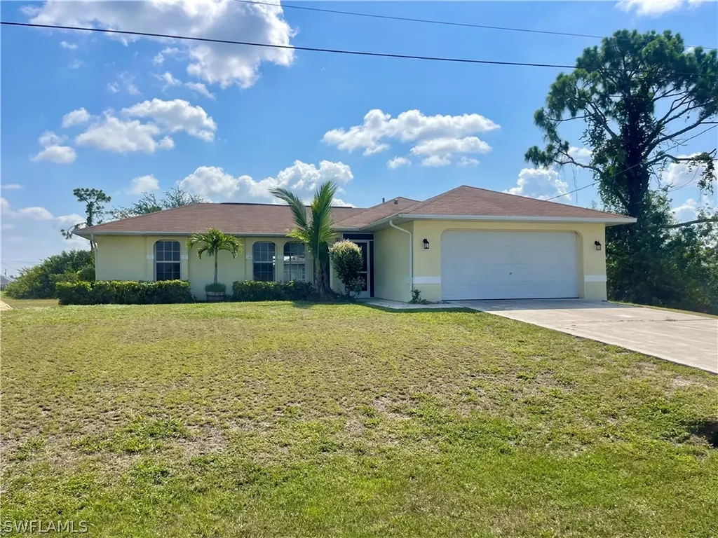 4313 NE 8th Court Cape Coral FL 33909