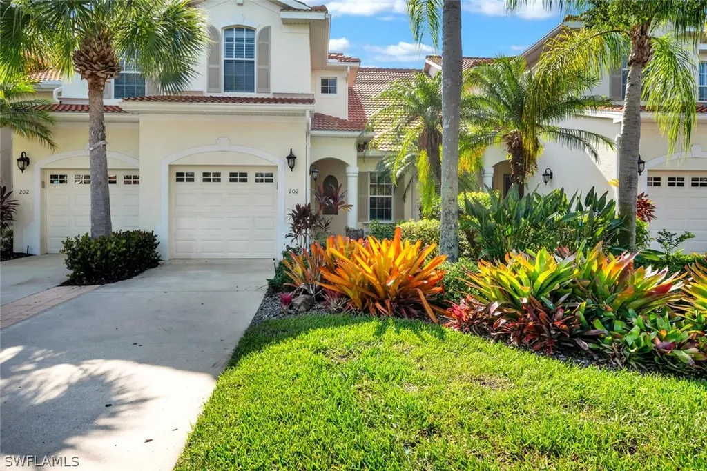 Naples FL, 4630 Winged Foot Court, Unit 102