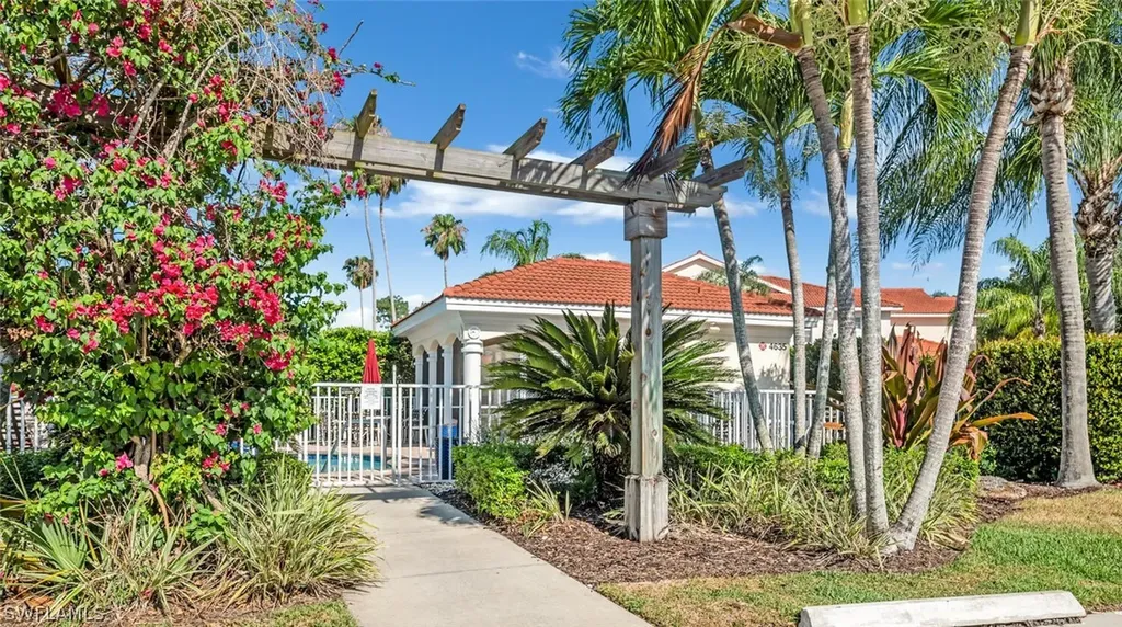 4630 Winged Foot Court Naples FL 34112