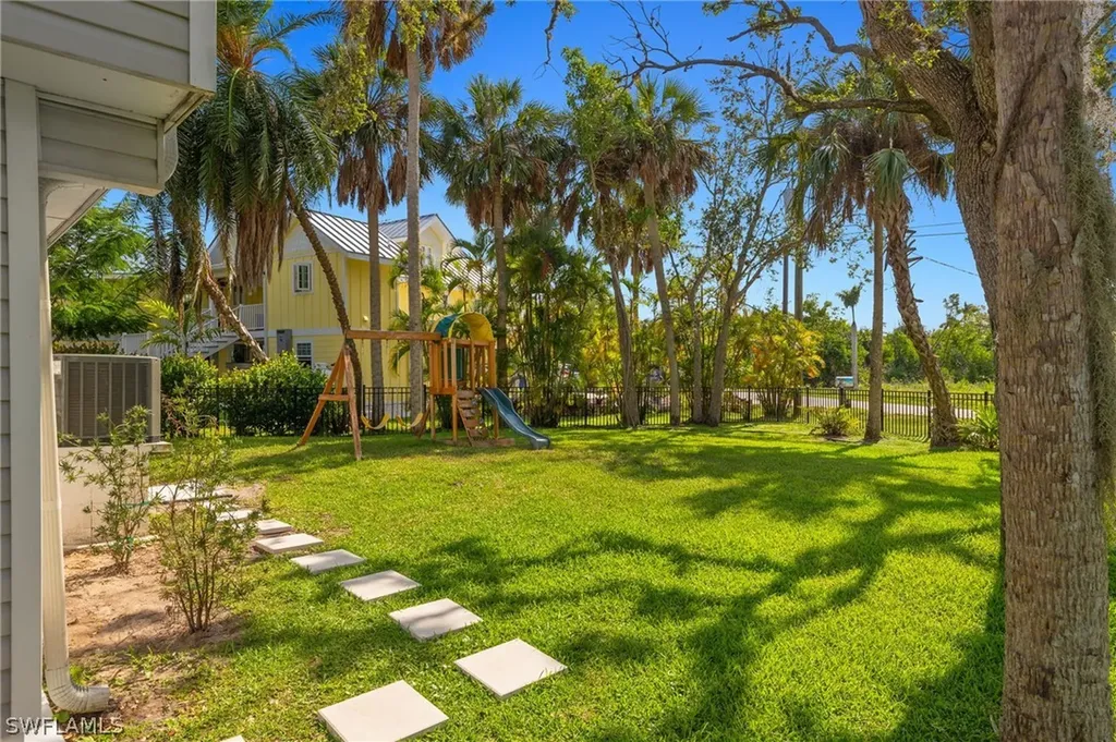 7135 Shannon Boulevard Fort Myers FL 33908