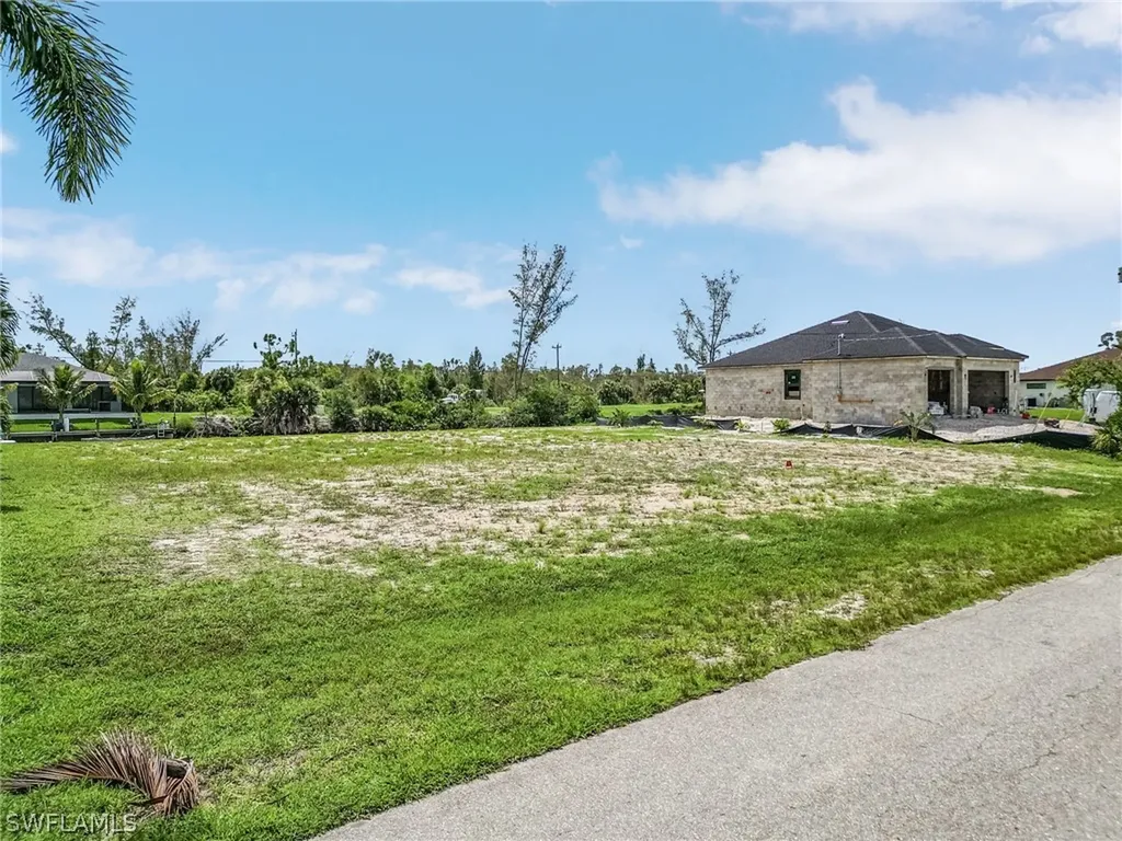 2521 NW 41st Avenue Cape Coral FL 33993