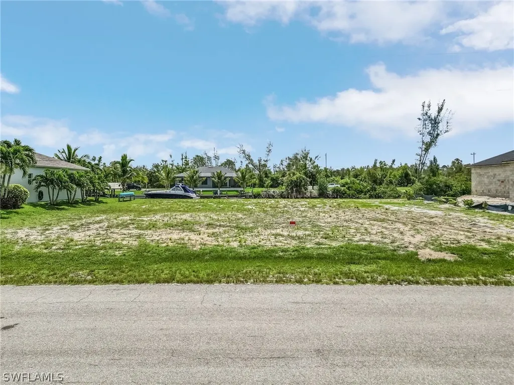 2521 NW 41st Avenue Cape Coral FL 33993