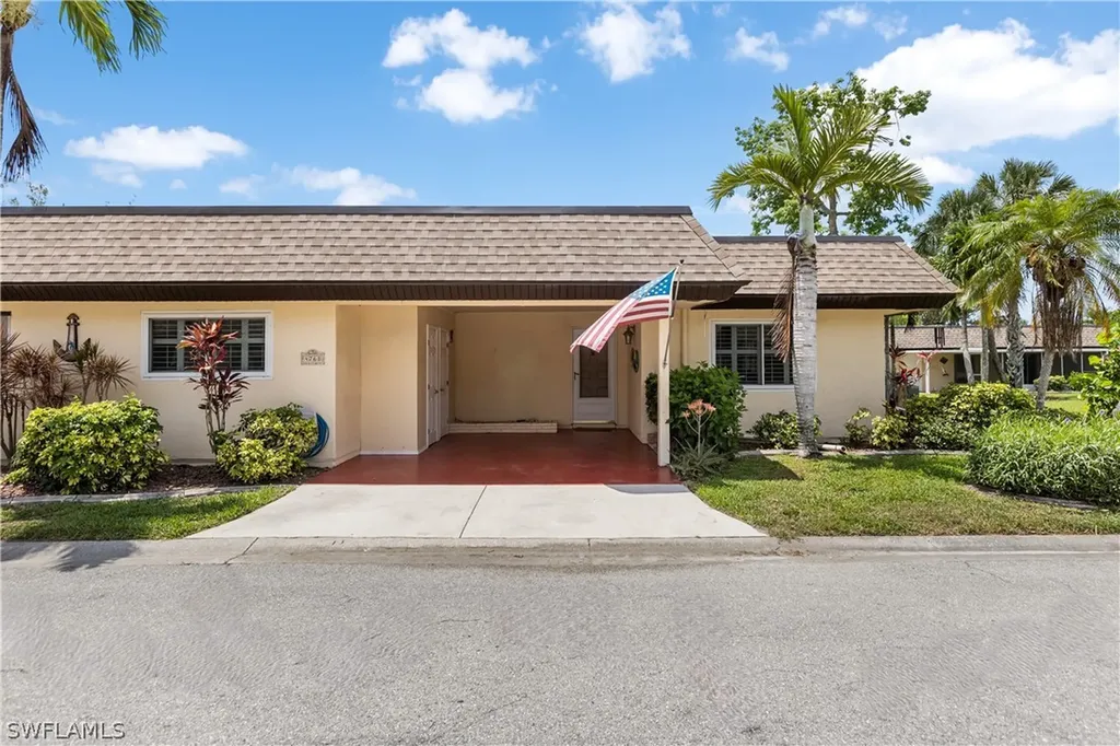 Fort Myers FL, 4768 Anchorage Avenue, Unit 24