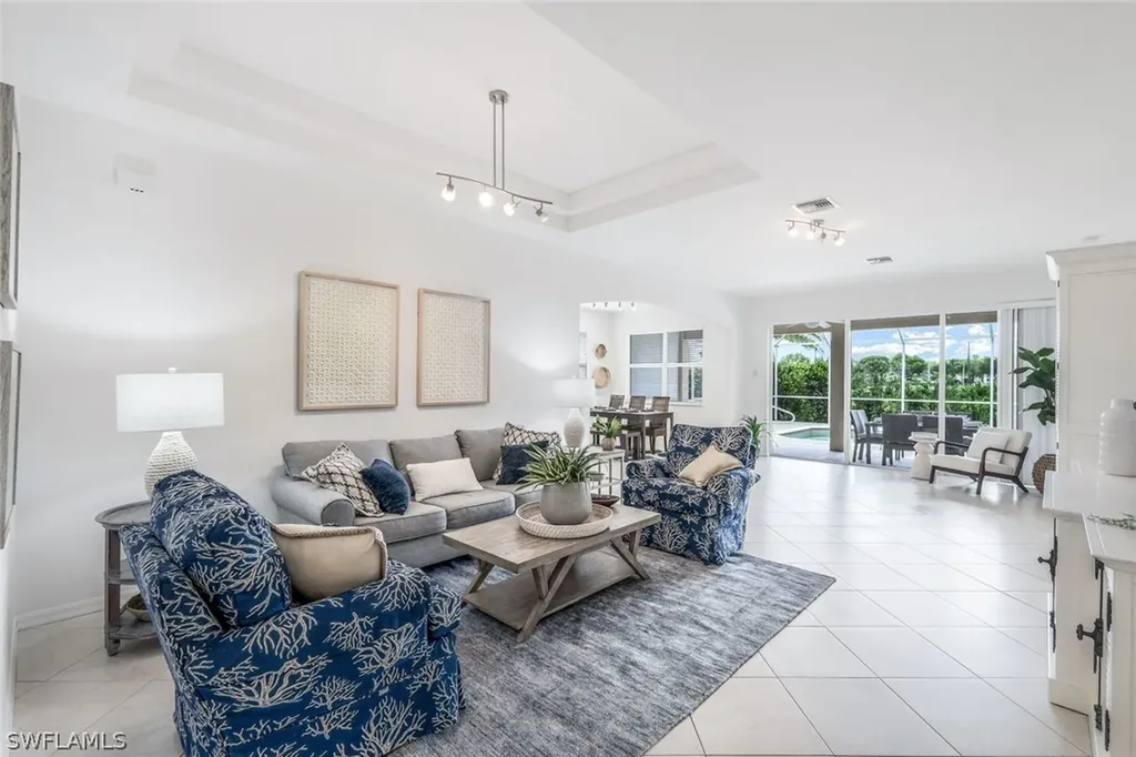 5576 Lago Villaggio Way Naples FL 34104