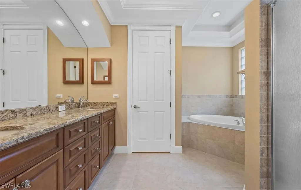 413 Chartwell Place Naples FL 34110