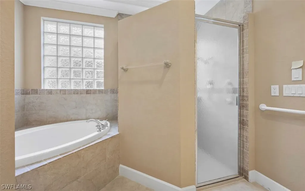 413 Chartwell Place Naples FL 34110