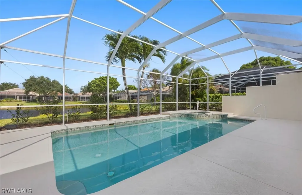 413 Chartwell Place Naples FL 34110