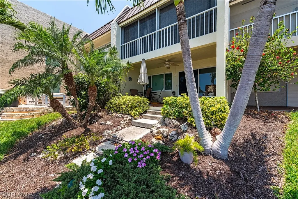 800 River Point Drive Naples FL 34102