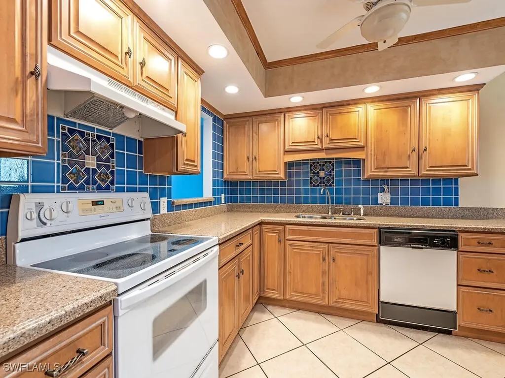 800 River Point Drive Naples FL 34102