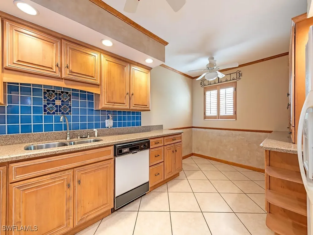 800 River Point Drive Naples FL 34102