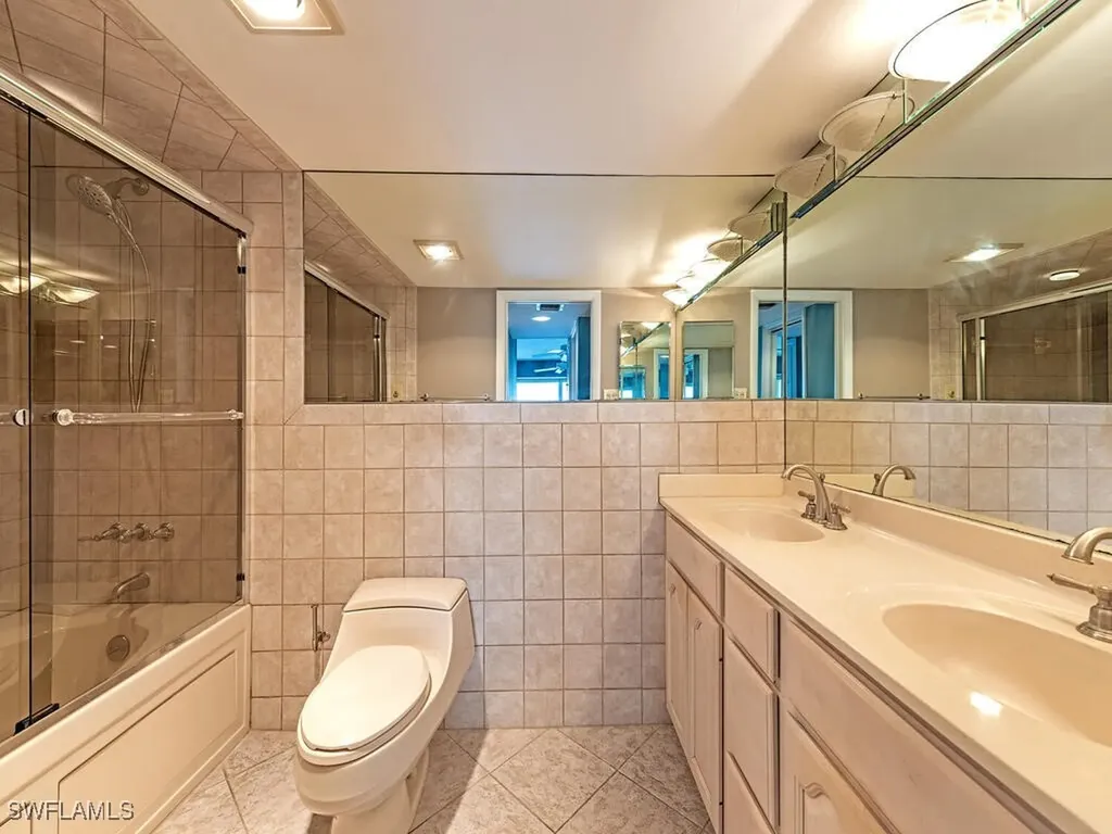 800 River Point Drive Naples FL 34102