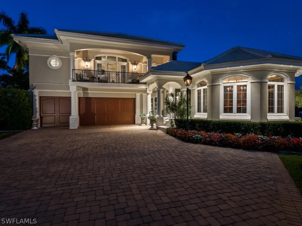 1515 Gulfstar Drive S Naples FL 34112