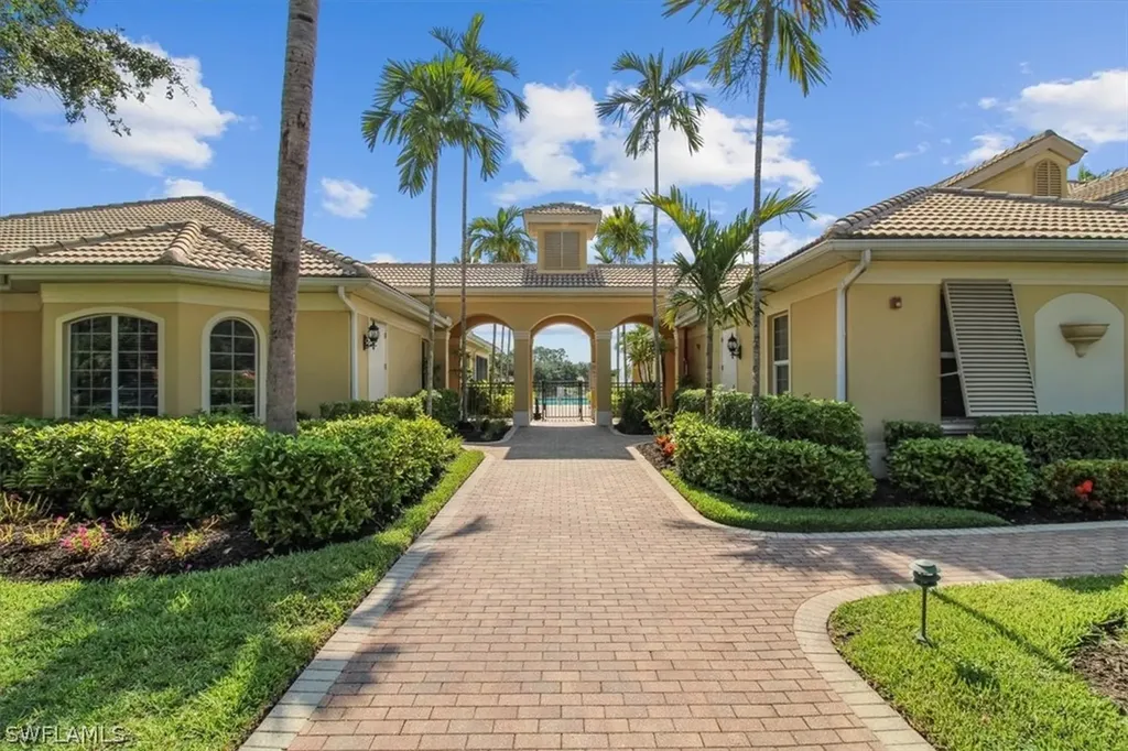 15476 Cortona Way Naples FL 34120