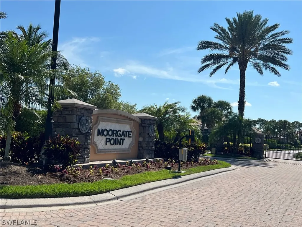 7599 Moorgate Point Way Naples FL 34113