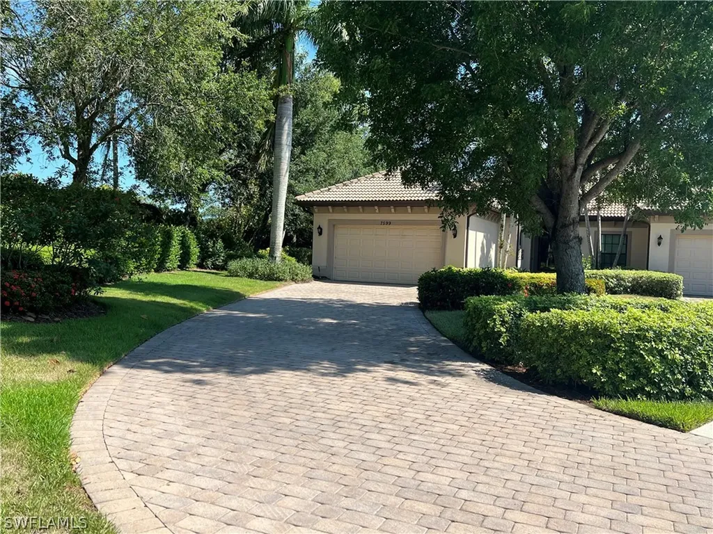 7599 Moorgate Point Way Naples FL 34113