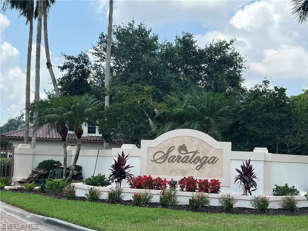 8141 Saratoga Drive Naples FL 34113