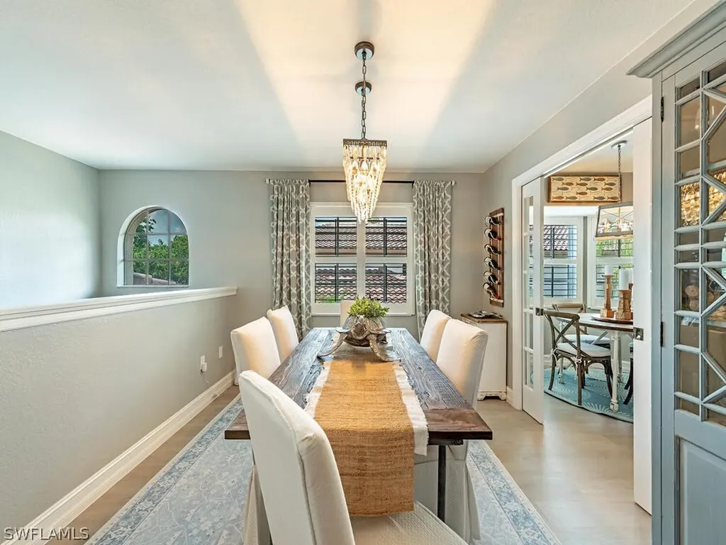 8141 Saratoga Drive Naples FL 34113