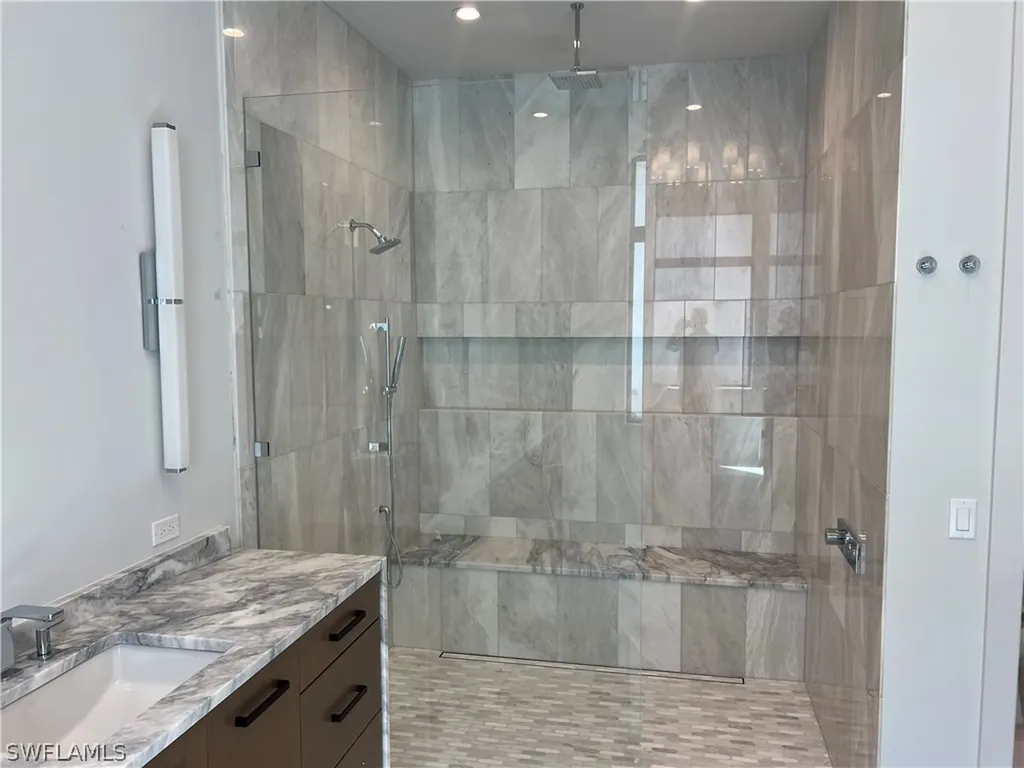 6708 Newport Road Naples FL 34109