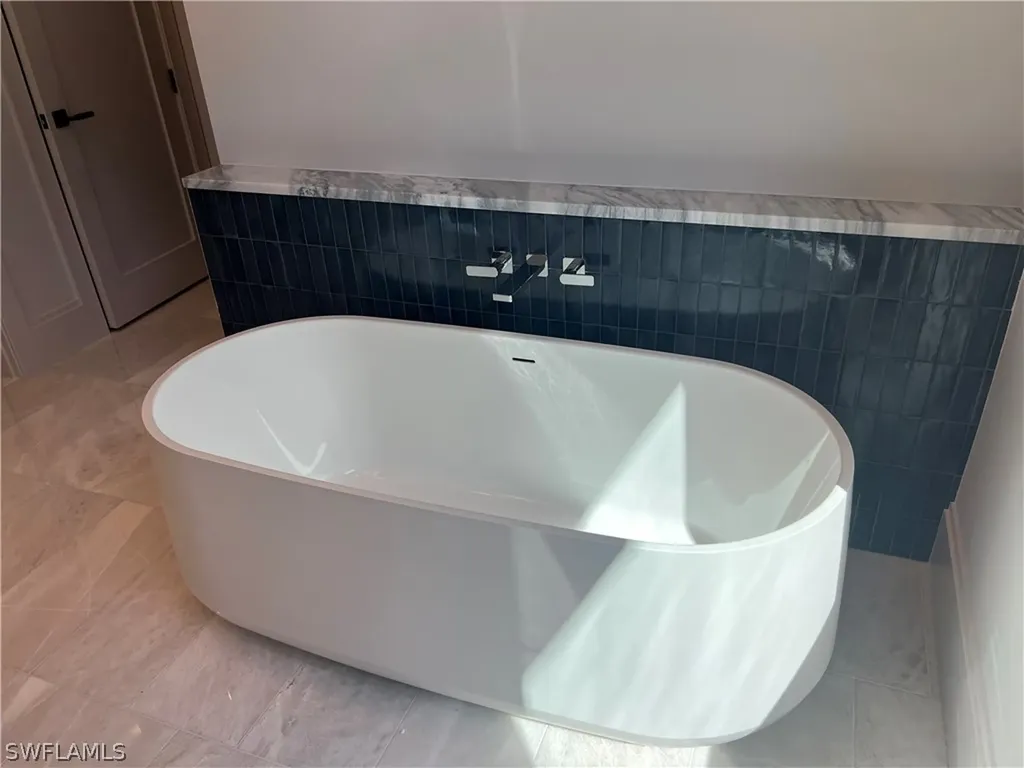 6708 Newport Road Naples FL 34109