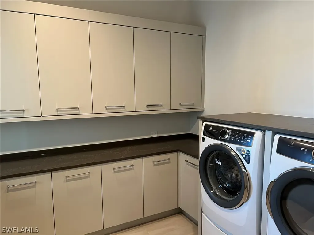 6708 Newport Road Naples FL 34109