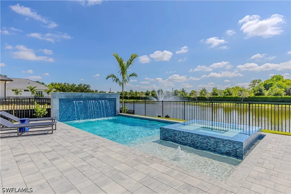 6708 Newport Road Naples FL 34109