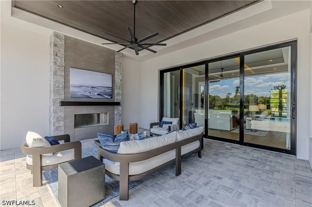 6708 Newport Road Naples FL 34109
