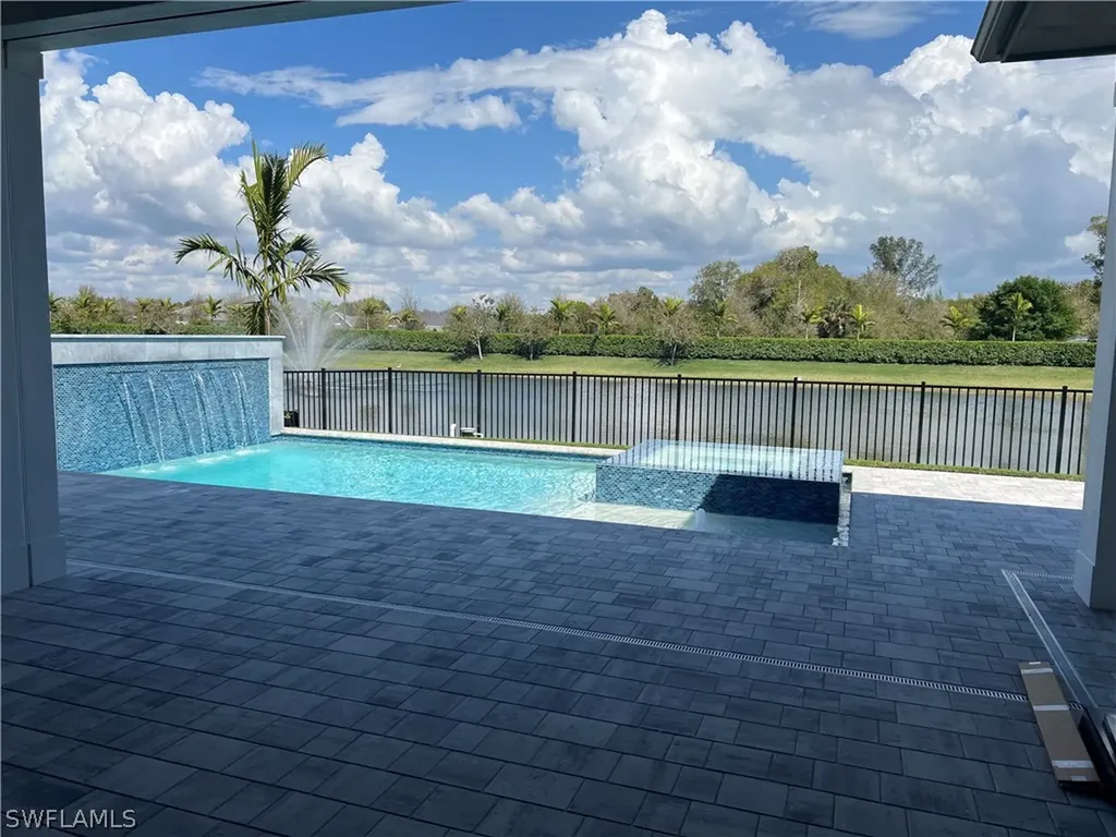 6708 Newport Road Naples FL 34109