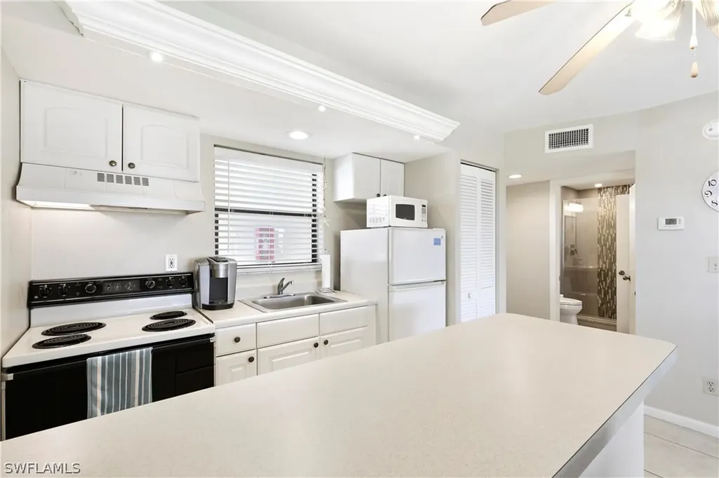 1024 Anglers Cove Marco Island FL 34145