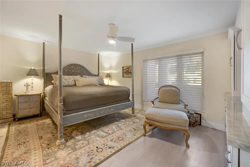 105 Clubhouse Lane Naples FL 34105