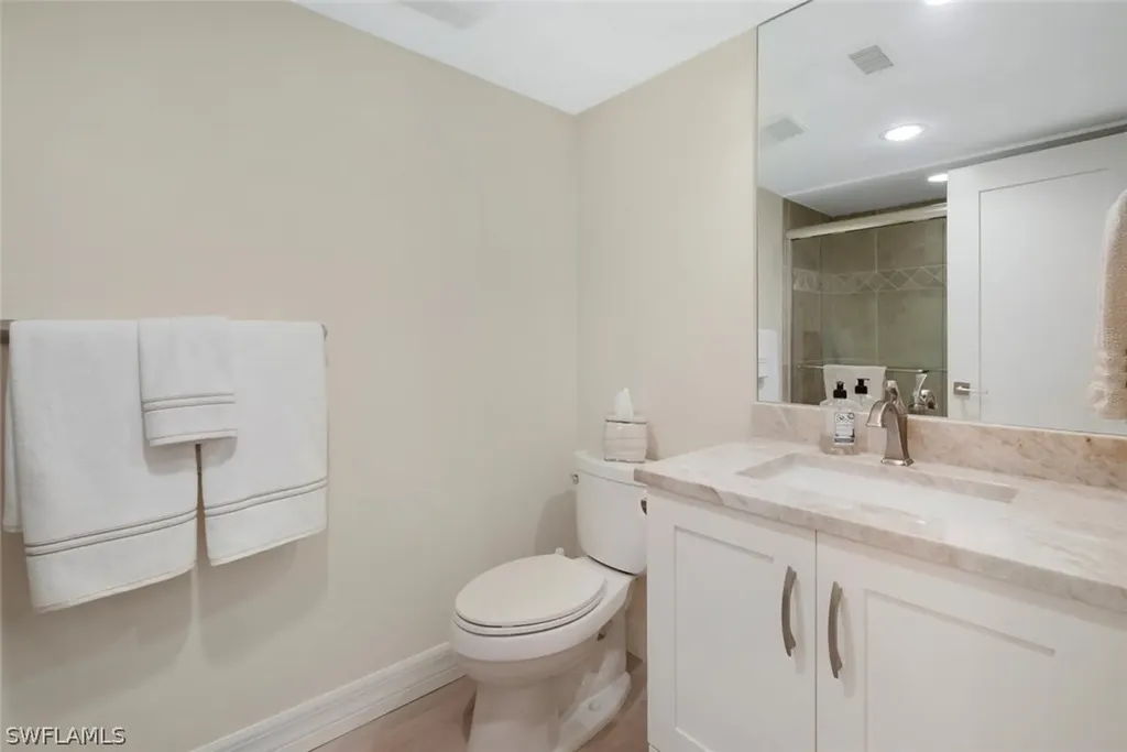 105 Clubhouse Lane Naples FL 34105