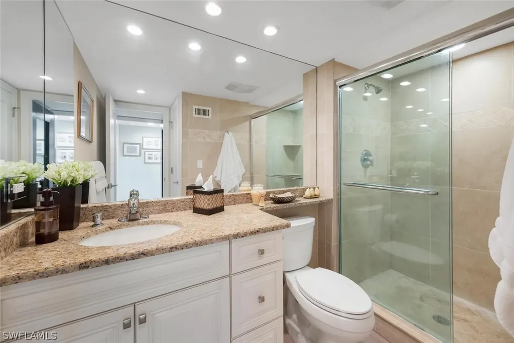 105 Clubhouse Lane Naples FL 34105